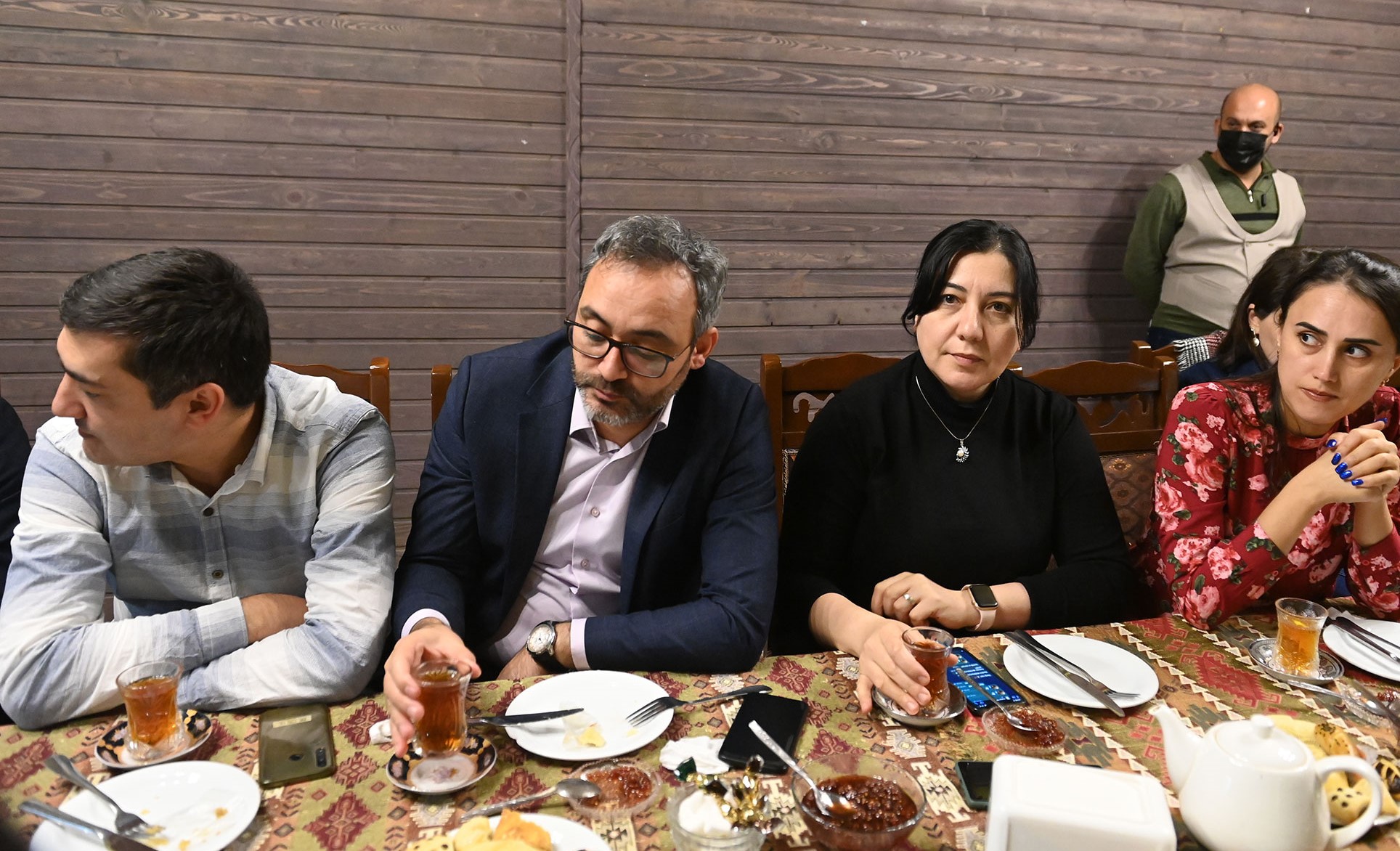 Tərtərdə Vətən müharibəsi iştirakçısı olan təhsil işçiləri ilə görüş